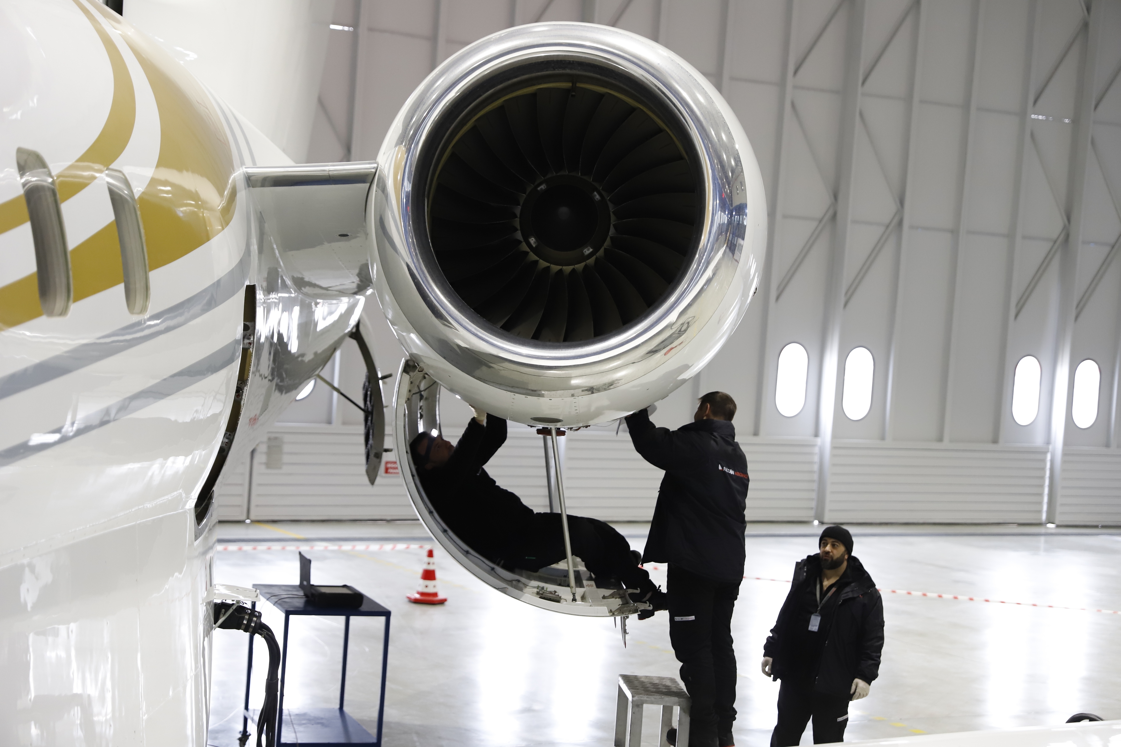 MRO